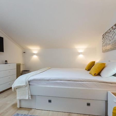 Kuki Apartment With Balcony Zadar Exterior photo